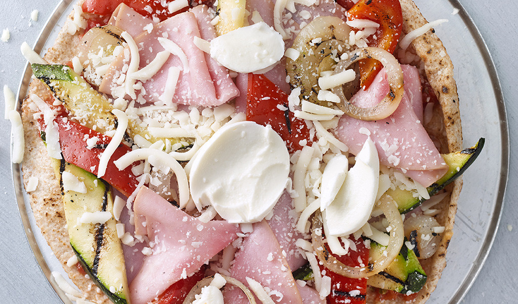 Olymel pizza-pita, ham and grilled vegetables